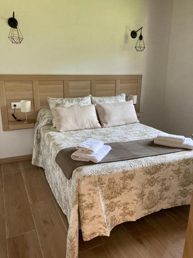 Apartamentos La Presa El Molin กังกัส เด โอนิส ภายนอก รูปภาพ